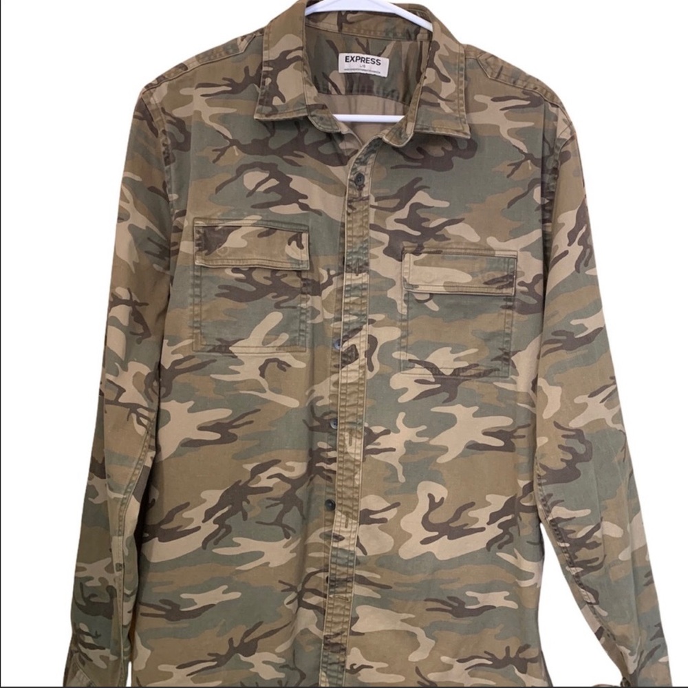 Express Men’s Camo Shirt